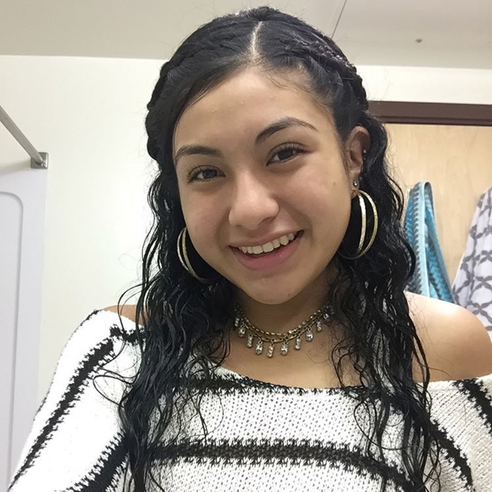 Meet your Posher, Alexandra